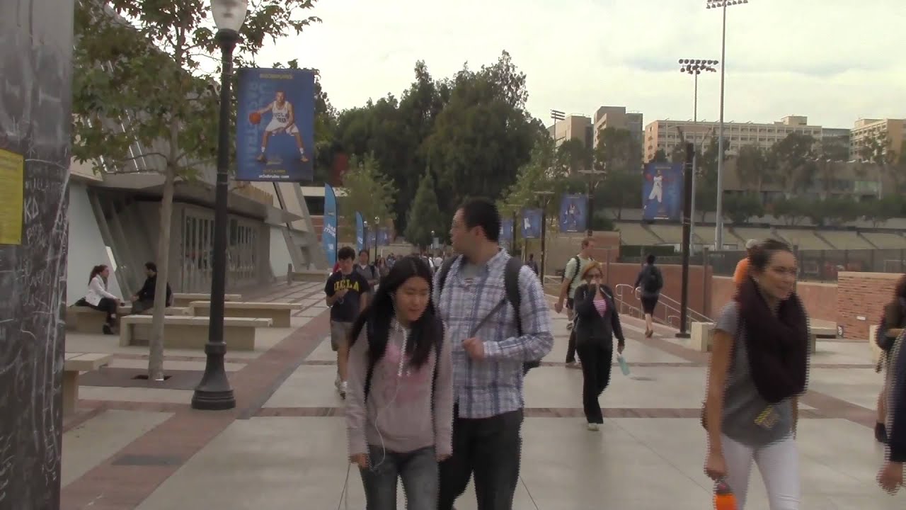 USC/UCLA Pre-game Rivalry and Pranks