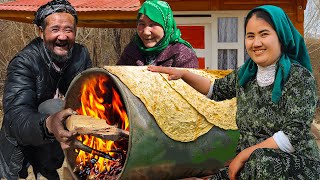 Elderly Love: Baking Lavash on a Barrel & Preparing Qabli | Village Life in 🇦🇫