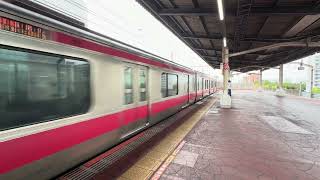 京葉線　E231が発車するシーンとE233が到着するシーン
