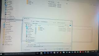 How to hide files and folders using a batch file in any version of windows.