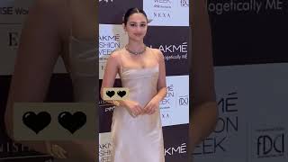 Akansha Sharma Video