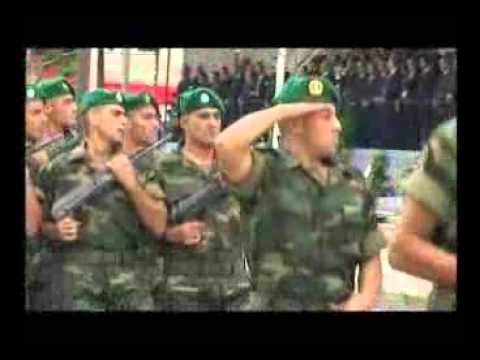 عرض عسكري بمناسبة عيد الاستقلال