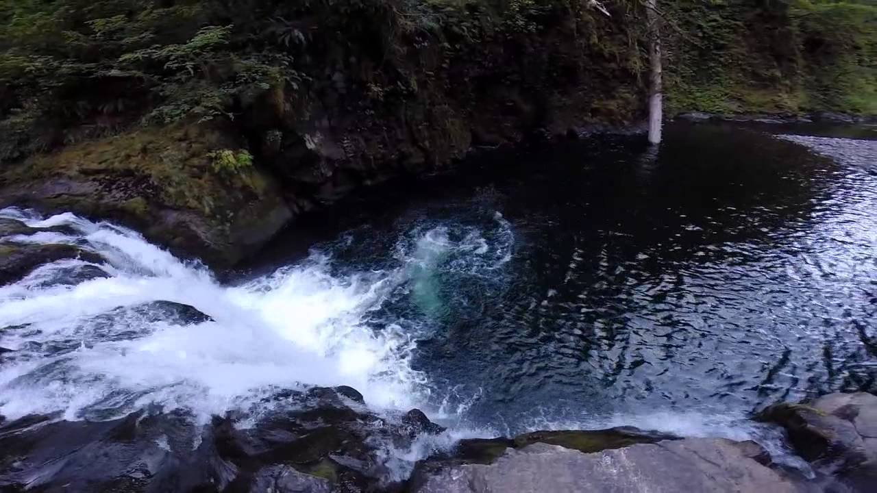 Eagle Creek/Punchbowl Falls Cliff Jumping YouTube
