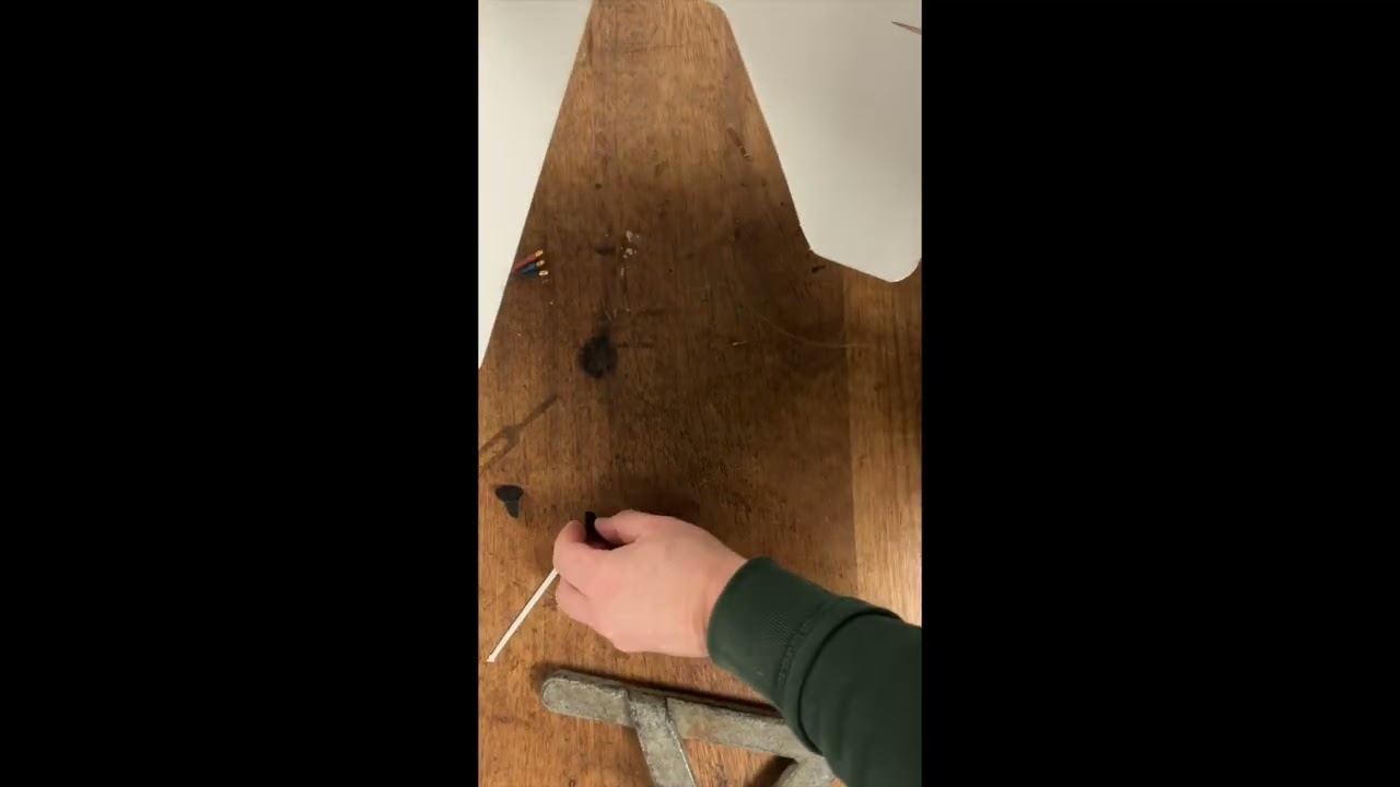 Making the elevon control surfaces on the F16 foamy