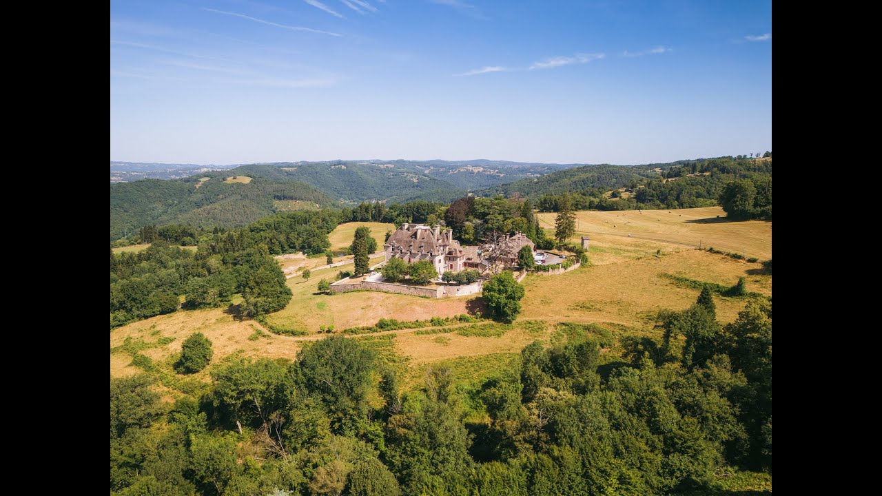 Chateau Du Doux, South West France wedding venue.