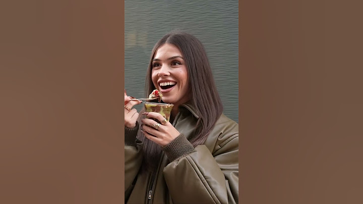 Tobi and Leah Halton Try the TikTok Viral Strawberry Dubai Cups