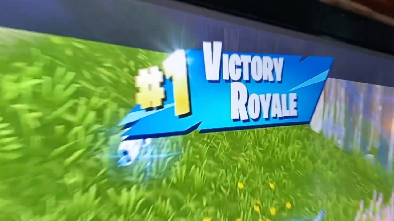 Yeah Fortnite We About To Get Down VLOG 29: WE GOT A #1 VICTORY ROYALE YA FORTNITE WE BOUT TO GET DOWN