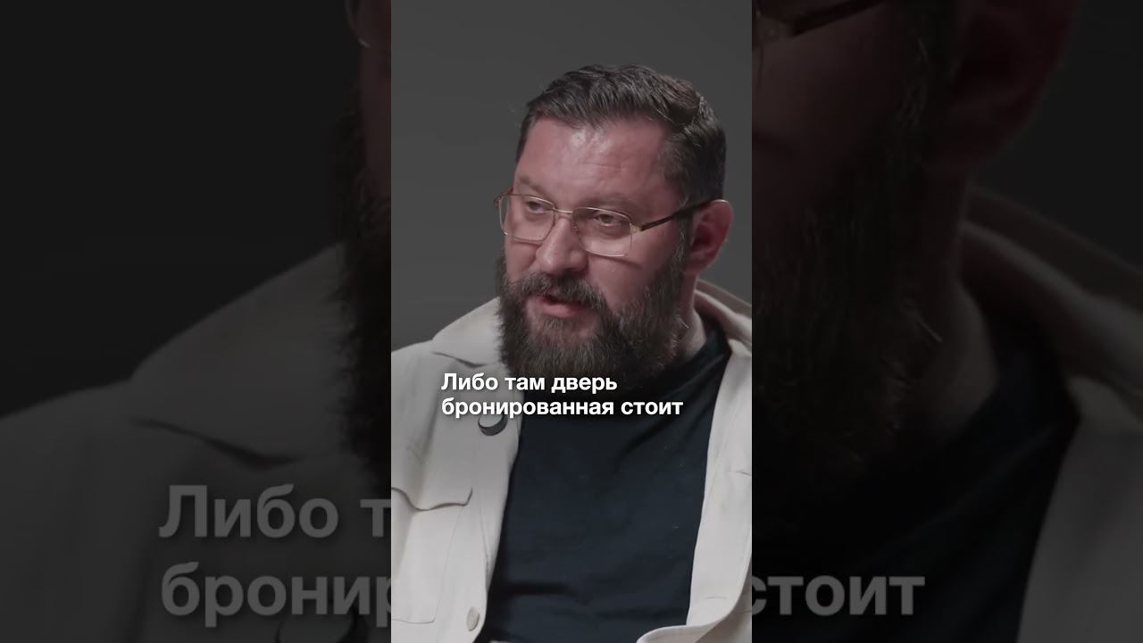 Одинокая взрослая женщина 