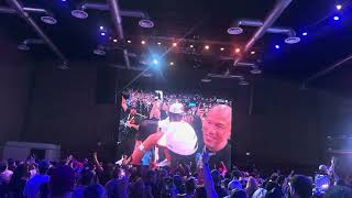 Knicks fans sing New York New York at Billy’s Sports Bar. 