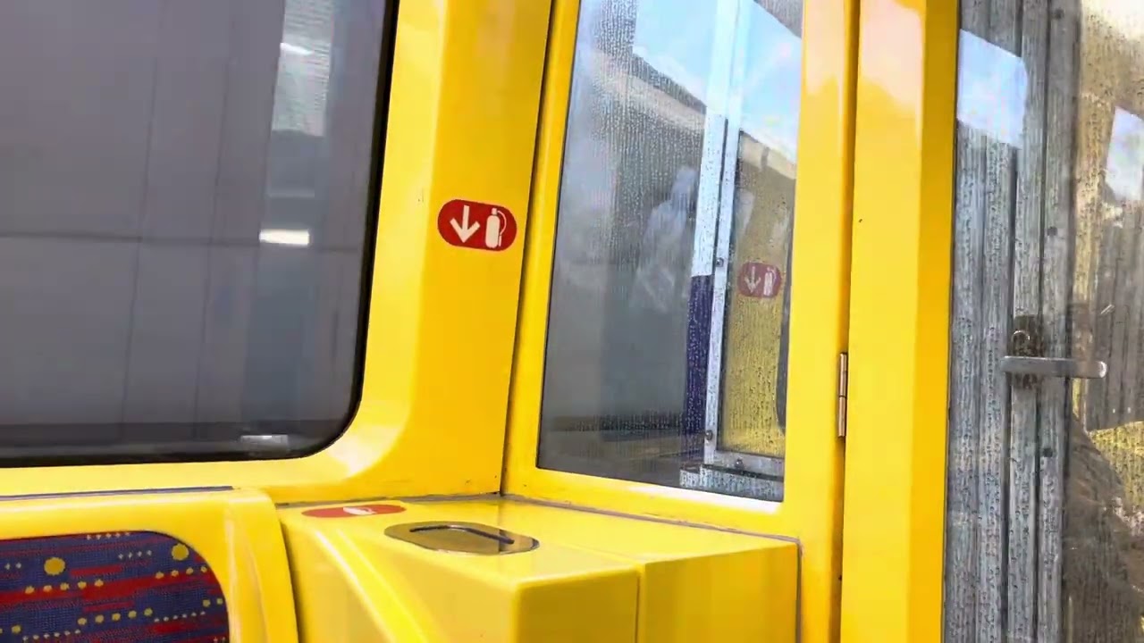 Métro de Toulouse ligne A VAL208 NG HP54 entre Bellefontaine et Basso Cambo (rame raccourci)