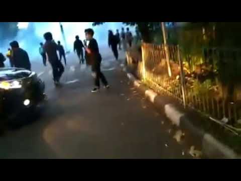 KUMPULAN VIDEO AKSI DEMO BURUH, MAHASISWA DAN PELAJAR TOLAK OMNIBUSLAW