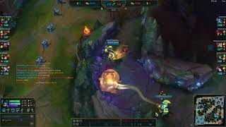 Yorick Bug from my ranked games. Two maidens alive op strat enemy team had to cope gank.