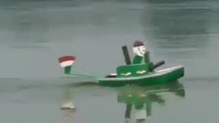 Aku jadi duta sampo yang lain