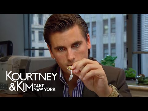 Diamond Dilemma | Kourtney & Kim Take New York | E!