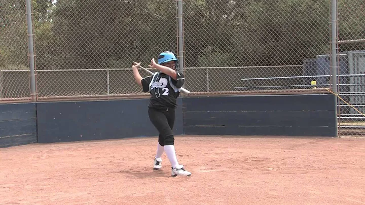Jillian Saiza - 2014 Outfield/Shortst...