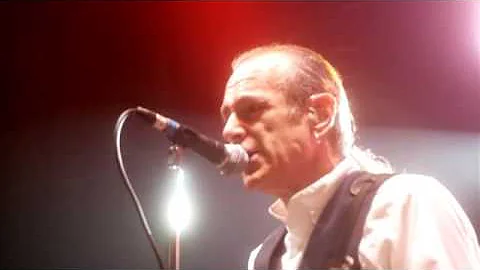 Status Quo - Something 'Bout You Baby I like Live At Wembley