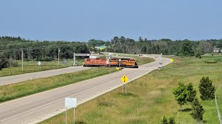 ELS 400 & 1221 Head South Towards Green Bay.. Where Are They Going?