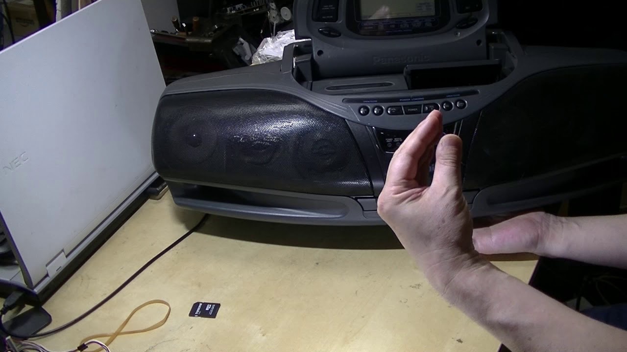 Panasonic ジャンクのバブルラジカセRX-DT75の動作確認 - YouTube