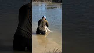 cast net fishing shorts viralvideo vira