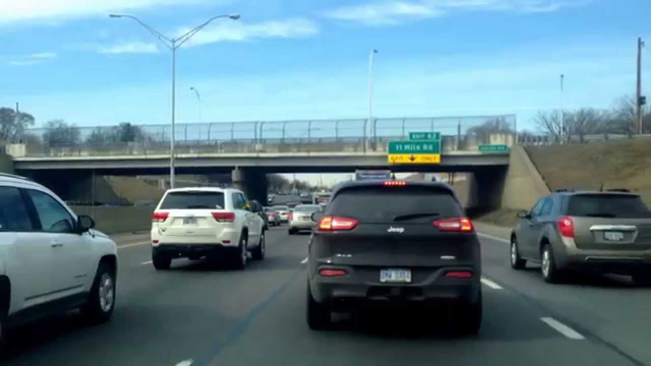 Driving from Roseville, Michigan to Bloomfield, Michigan YouTube