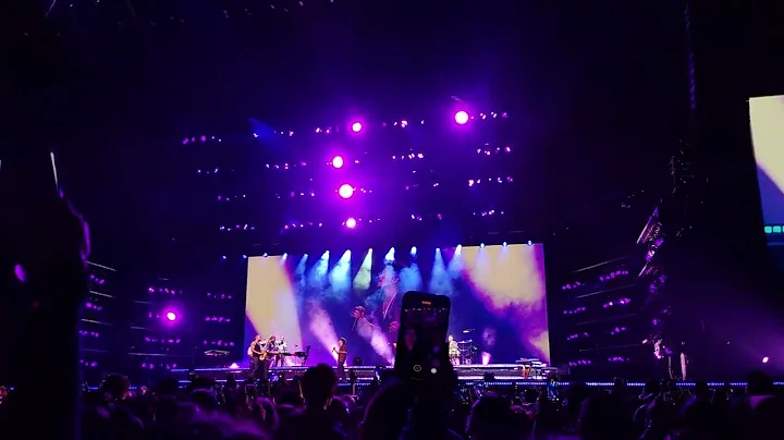 Bruno Mars - Just The Way You Are - Live at Jakarta International Stadium