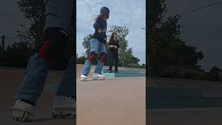 Premier essai de petite glisse en soul #roller #rollergirl #agressiveinline #skatepark #skateparks