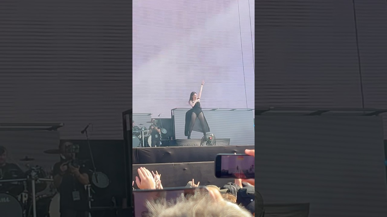 BEYOND THE BLACK - Hellfest (SHORTS)