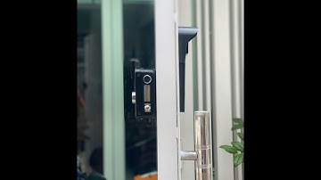 Test chống nước khóa cổng Demax SL608