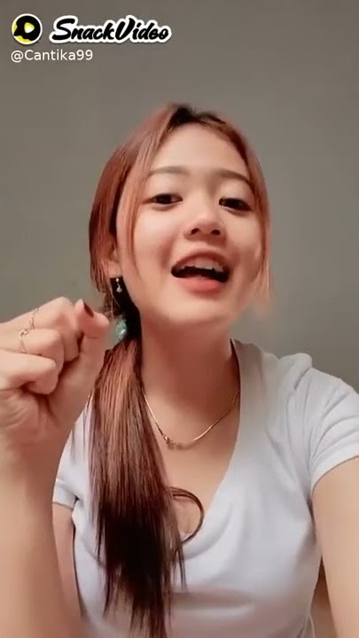 Ganteng Doang Punya Cewek Cantik Ga Pernah Dipost