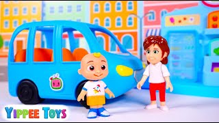  Cocomelon Deluxe Family Fun Car, with Sounds - Includes JJ,  Mom, Dad, Tomtom, YoYo - Plays Clip of Song, are We There Yet - Toys for  Kids, Toddlers, and Preschoolers 