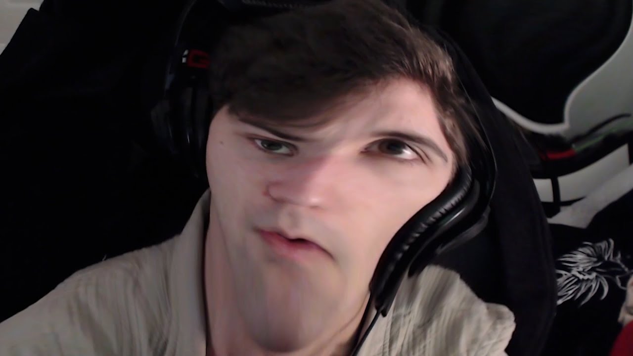 Dylanite being chaotic for 2 minutes straight