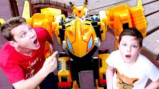 Игры гонки с машинками Монкрат - Мегароид Васпер против всех! - Видео с игрушками. Игры гонки с машинками Монкрат - Мегароид Васпер против всех! - Видео с игрушками.
