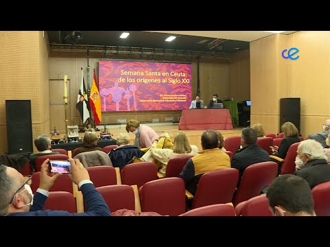 El Centro del Mayor acoge una conferencia sobre la Semana Santa