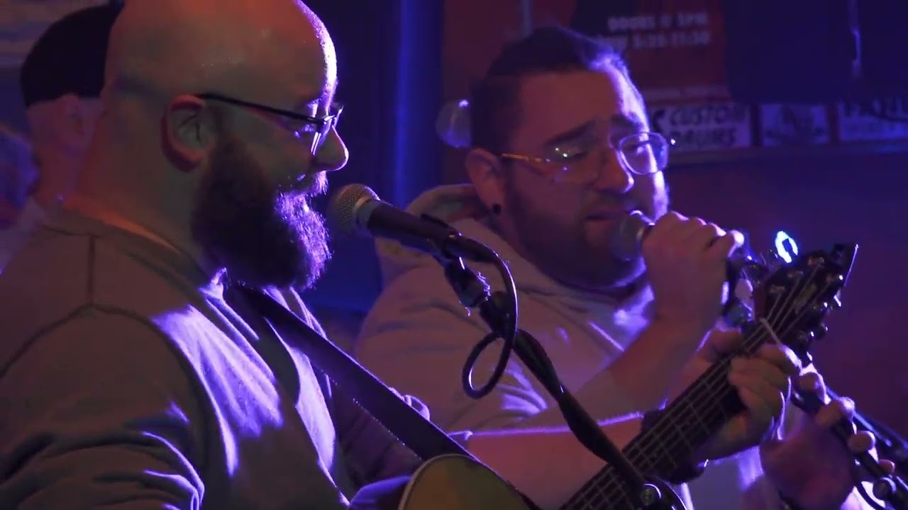 Lee Minor - Our Common Roots - Live at Tramontane Cafe