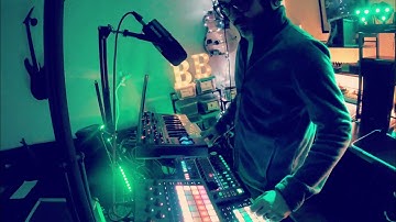 Novation Circuit Tracks, Circuit Rhythm , BassStation 2, Korg Minilogue - Dark Techno Ambient Jam