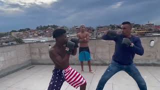 Toguro - Boxe Pedreiro X Mc Nego Duck Lutam Na Mansao Maromba 