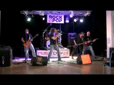 Play OffSTARMUSIC Skutečná liga RockPopHard Rain on Vimeo black zubata