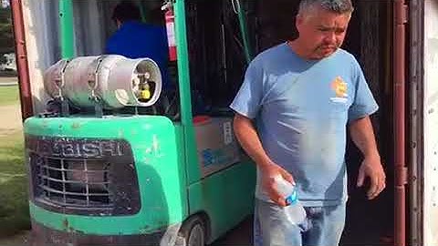 #quartz #stone unloading video with forklift