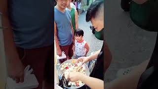 Fishball Vendor Araw Araw na Hanap buhay.