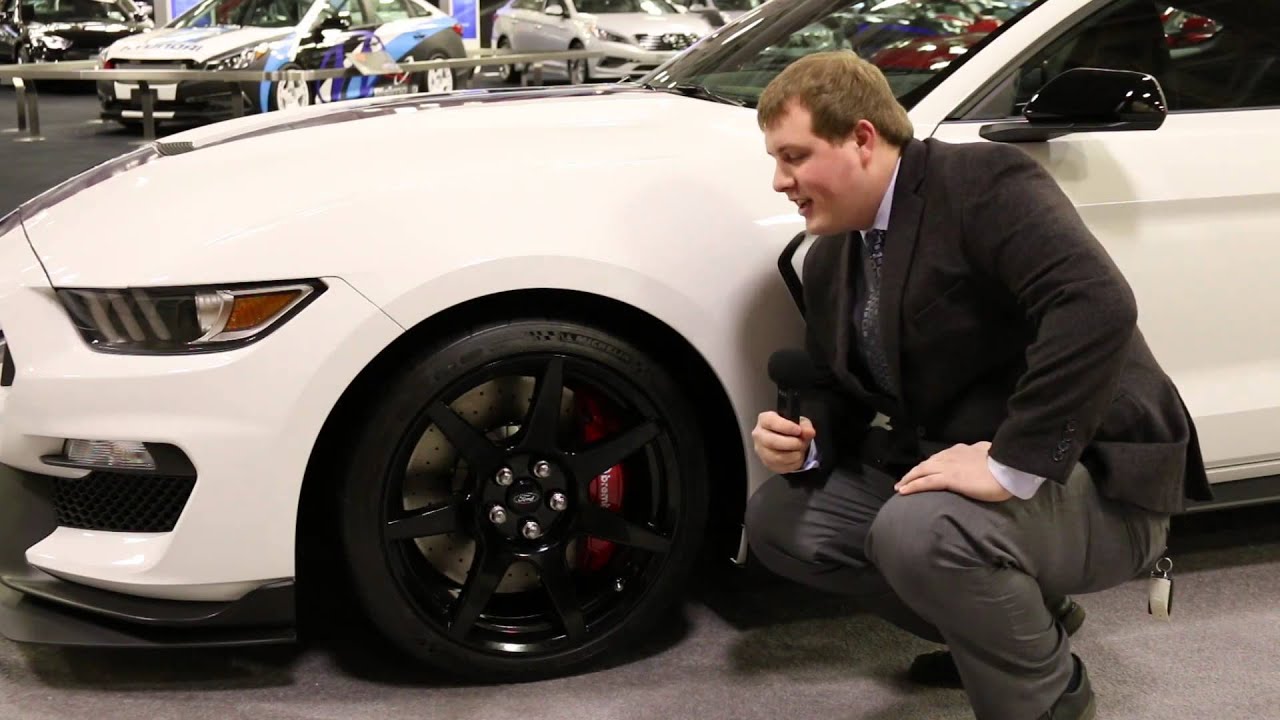 2016 Mustang GT350R | First Look @ 2015 Twin Cities Auto Show