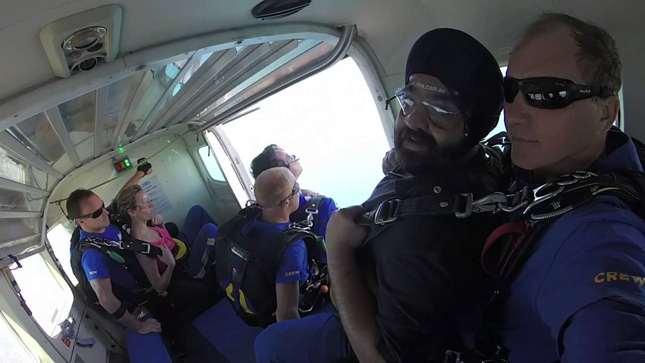 Skydiving from 14000 feet with Turban in St Kilda, jumping for religious freedom