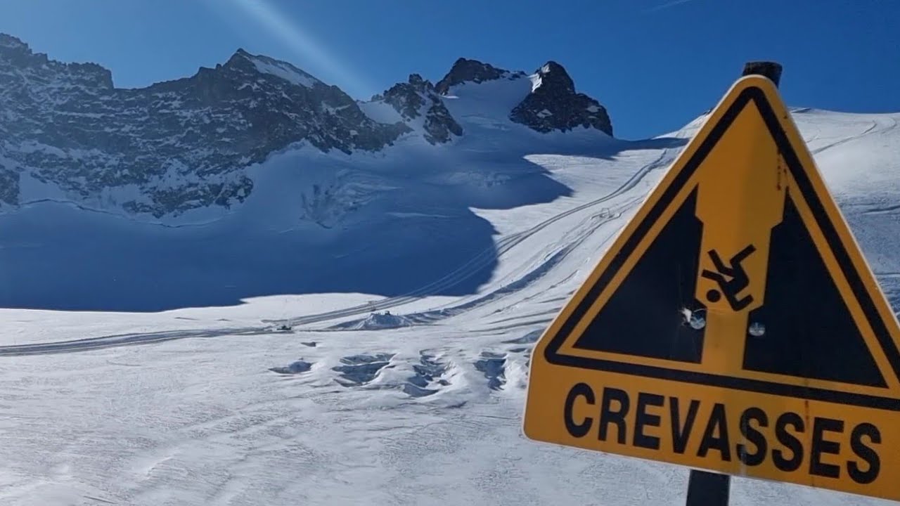 Old man skis La Grave. February 19 2023