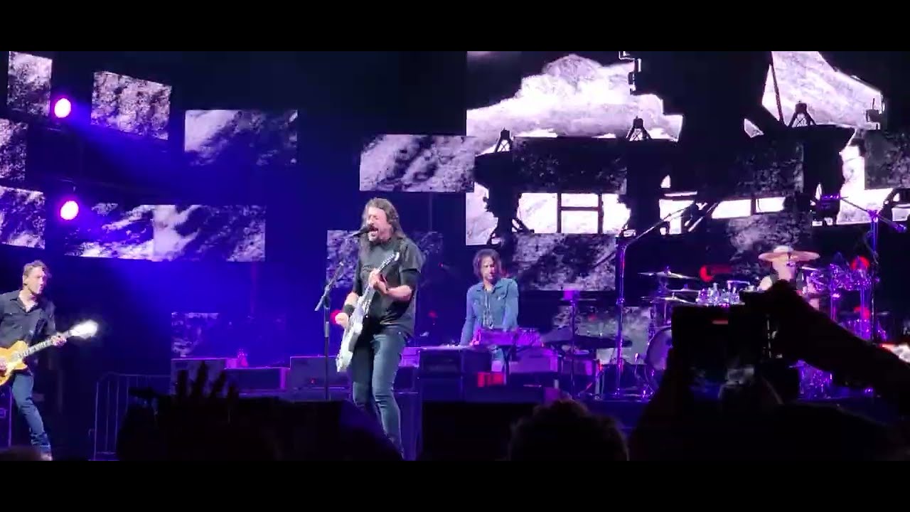 Foo Fighters ‐ The Pretender Gilford NH Josh Freese 1st Show 2023