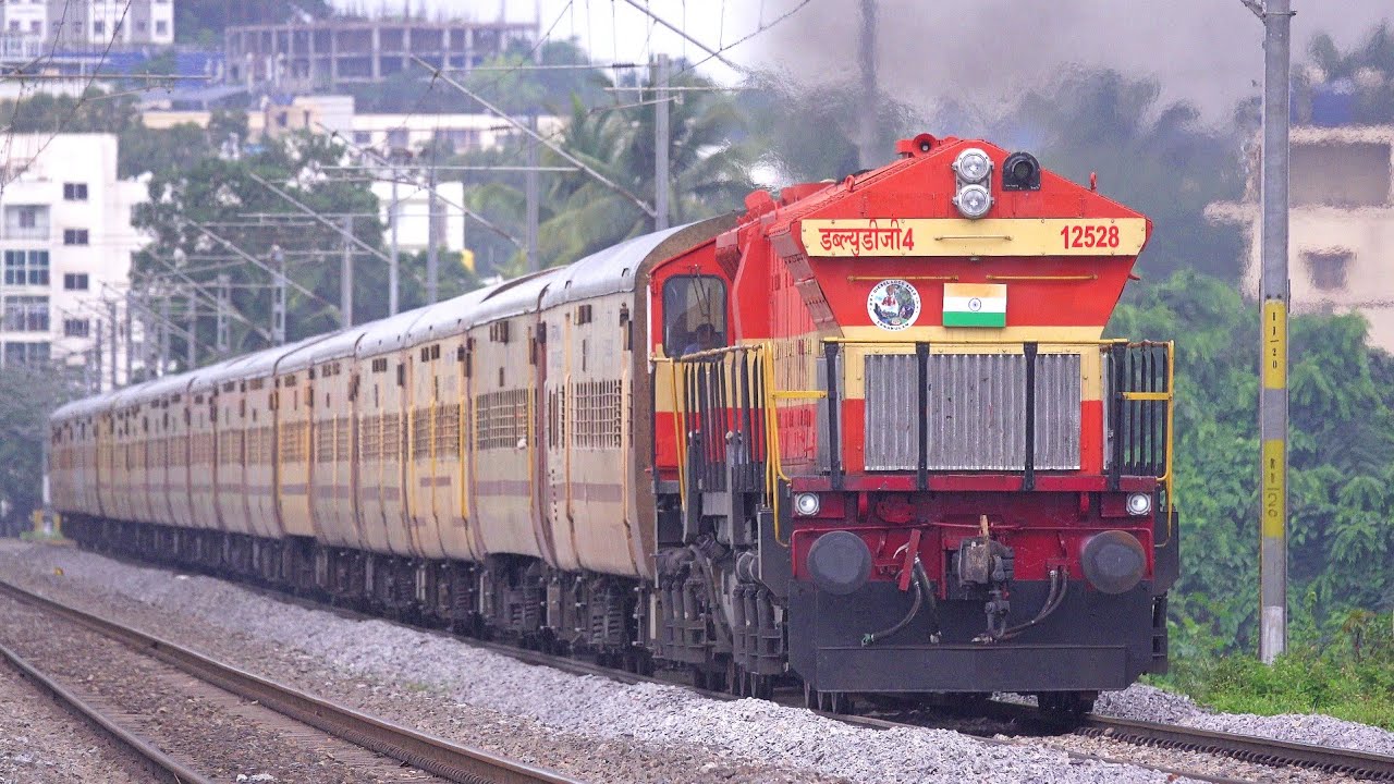 18-in-1 SPEEDING DIESEL & ELECTRIC TRAINS OF SWR| SMOKING ORANGE EMD's AT BENGALURU URBAN: PART - 84