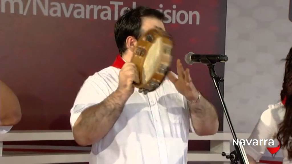 Actuación Raíces Navarras 