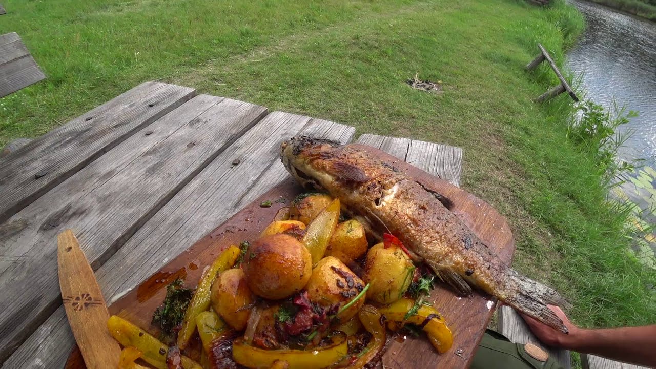 Карповая рыбалка на удочку  Жареная картошка с овощами и карпом