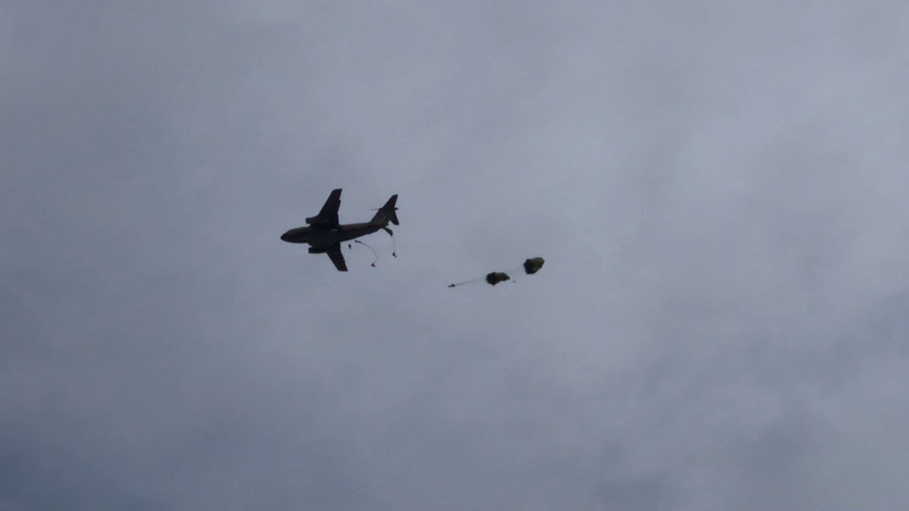 入間航空祭 空挺降下