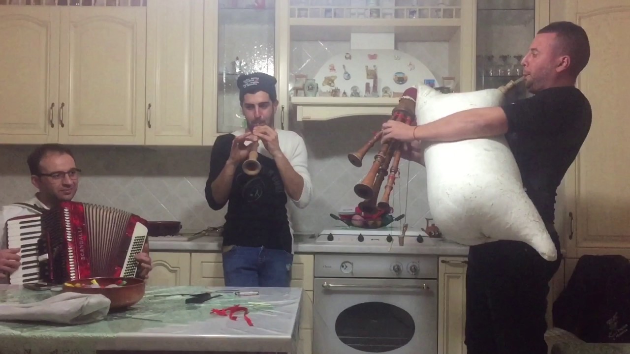 Zampogna - bifera - fisarmonica -CASERTA / PANEBIANCO