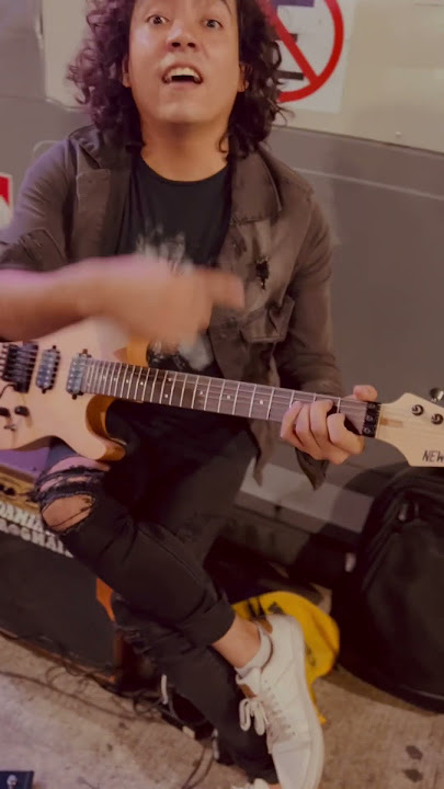 Newen Guitar at the speed of light