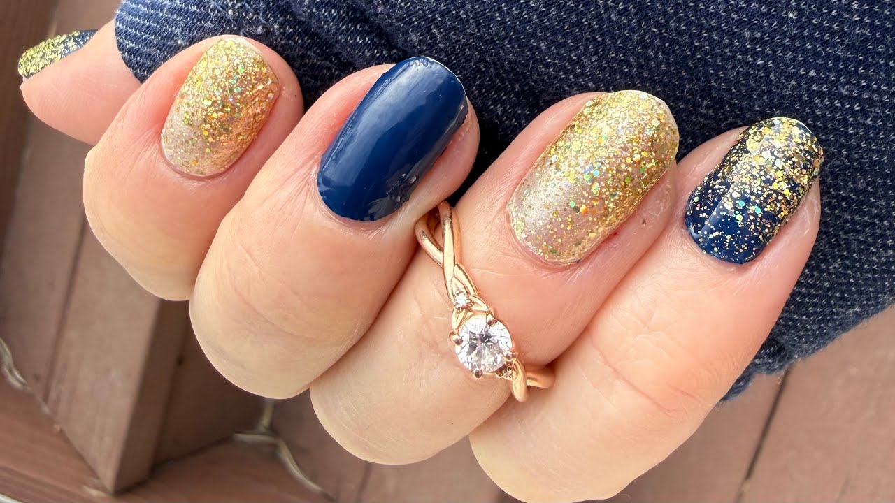Navy & Gold Color Street Mani